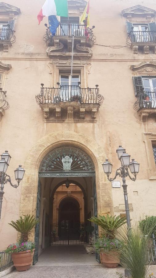 Il Museo Di Teresa Piazza Del Teatro Centrale Agrigento Dış mekan fotoğraf